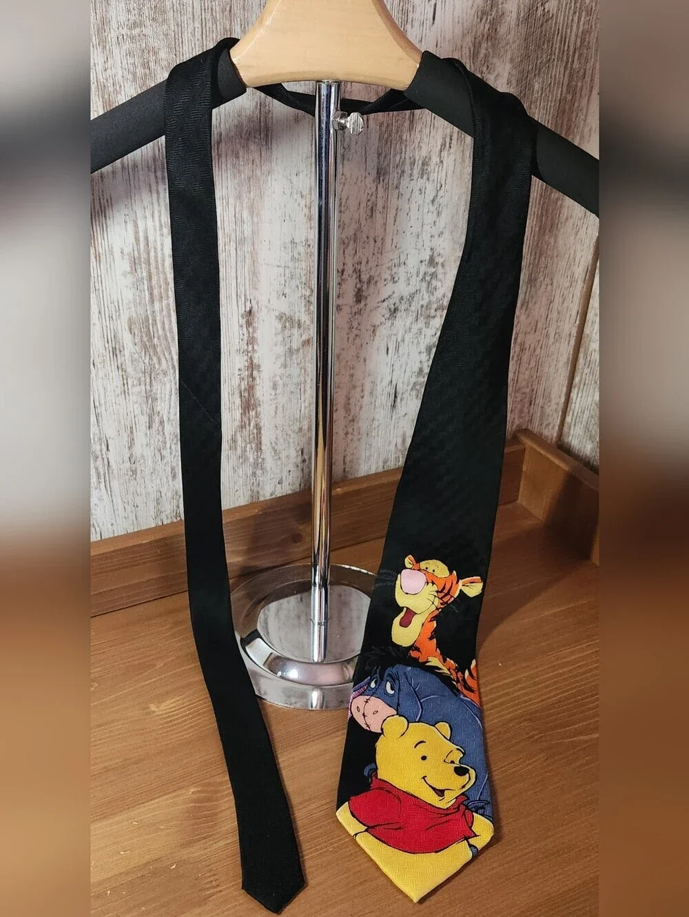 Official Disney Winnie-the-Pooh & Friends Necktie Tigger Eeyore 100% Silk Black